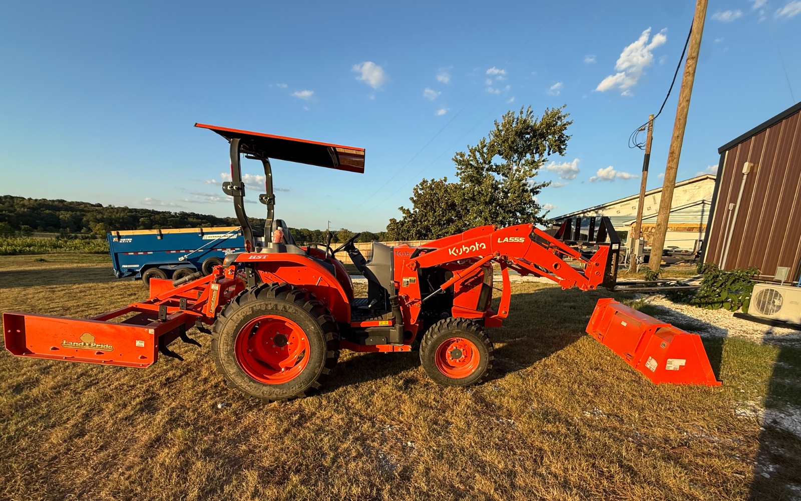 Kubota L3560 tractor rental in Siloam Springs, AR