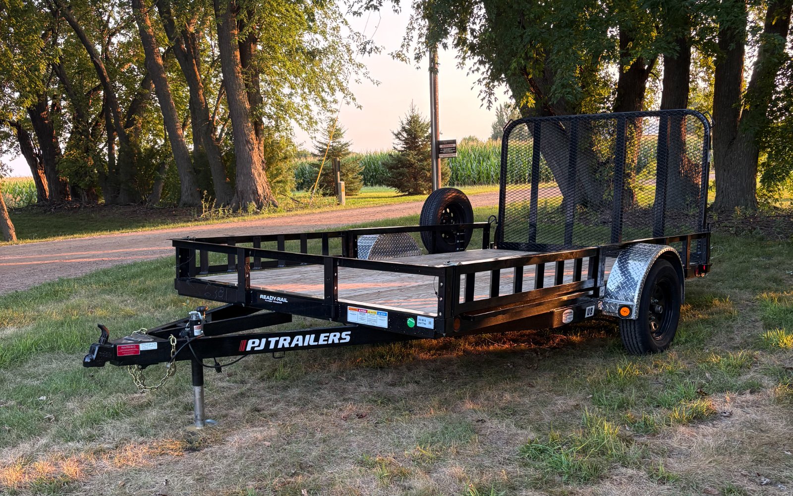 7x12 utility trailer for rent in Saint Michael, Minnesota