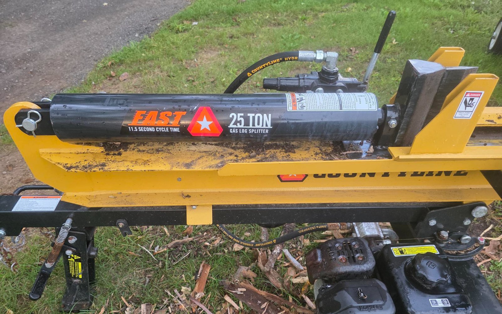 25 ton log splitter rental in Webster, NY